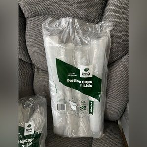 200+ 1 ounce Portion Cups & Lids